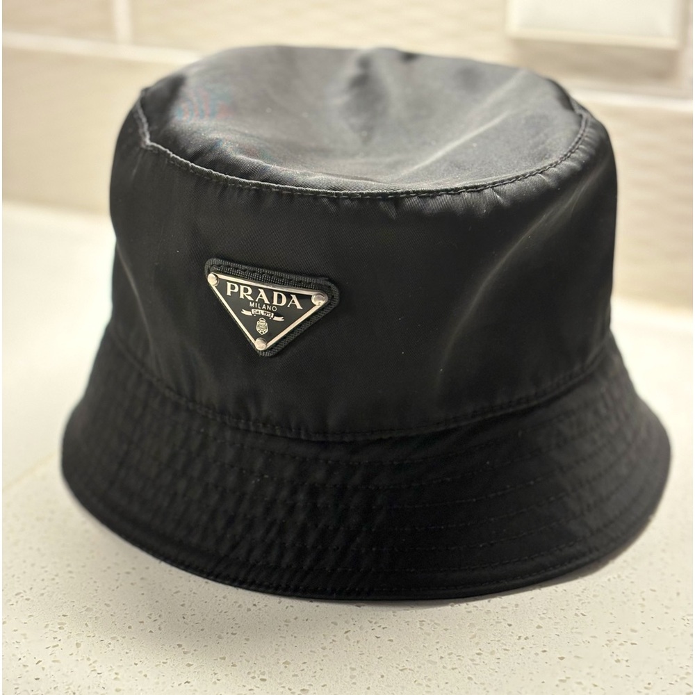 Prada Bucket Hat size Small